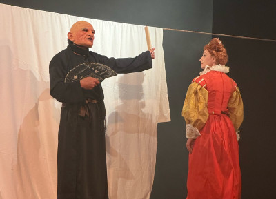 Две королевы — один конфликт: в Абхазском театре представили «Марию Стюарт»