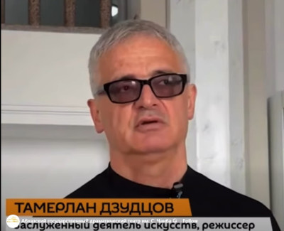 Коллектив Абхазского театра поздравляет Тамерлана Ефимовича Дзудцова с днем рождения!